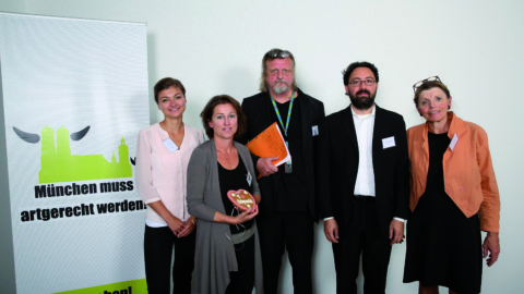 Paulina Simkin, Stephanie Weigel, Dr. Gerd-Ludwig Meyer, Dr. Tobias Gaugler und Dr. Anita Idel Pressekonferenz 