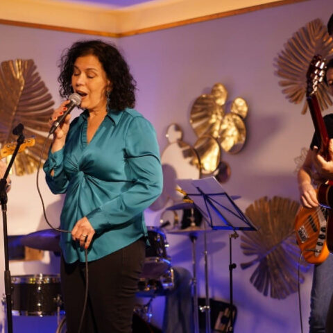 Midweek Blues Band Craft Biergarten Wueda Hund Konzert Tollwood Muenchen Foto Ana Voelkel