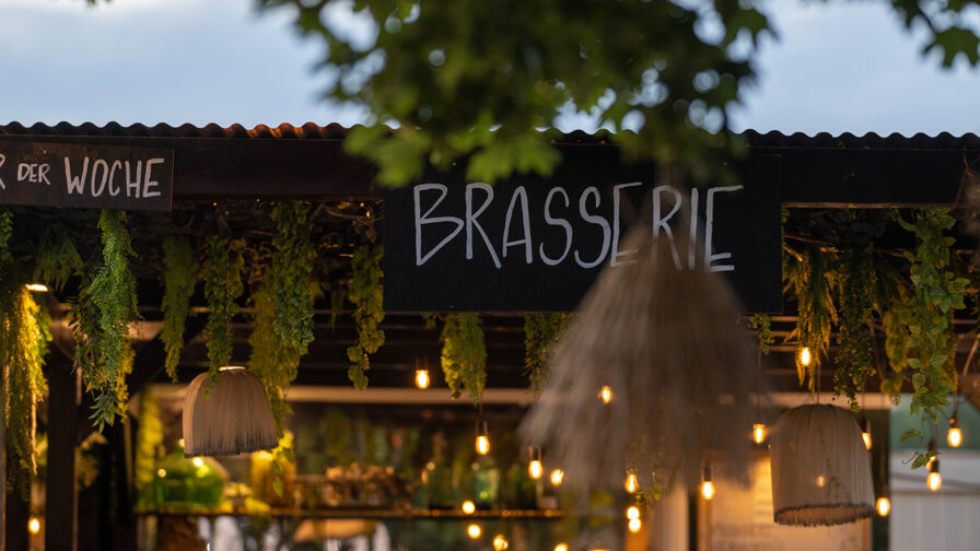 Brasserie Tollwood Muenchen Konzert Foto Alexander Scharf