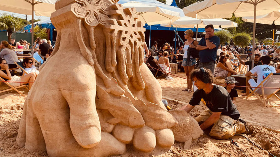 Sandskulpturen Jiri Kaspar Tollwood Muenchen Half Moon Bar Foto Ingmar Wein BILDERGALERIE