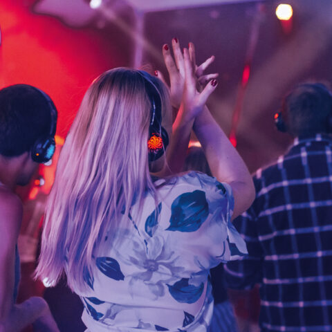 Silent Disco Tollwood Muenchen Half Moon Bar Foto Ingmar Wein BILDERGALERIE