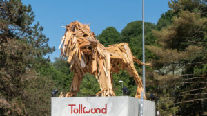 Löwenskulptur