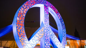 Tollwood Winterfestival 2025 | Peace-Zeichen