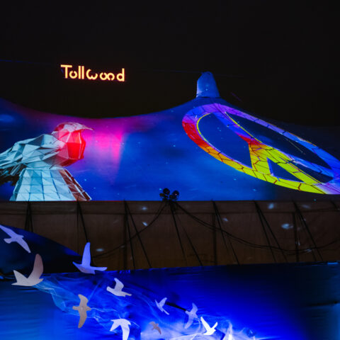 Tollwood Winterfestival 2025 | Zeltdachinszenierung