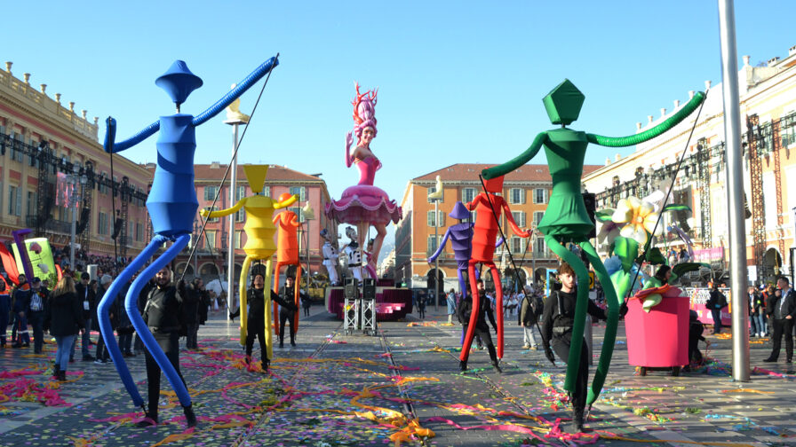 El Carromato Walk Acts Tollwood So26 Foto MARISA GARCIA