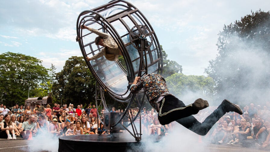 RUE GIRATOIRE Amphitheater Tollwood So26 Foto Kalimba
