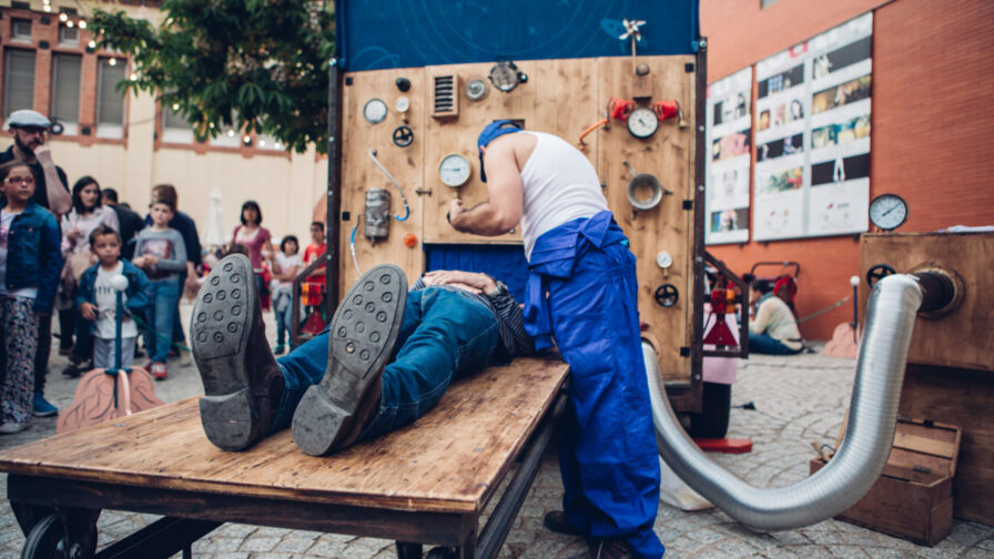 The Trip Walk Acts Tollwood So26 Foto Jordi Rullo