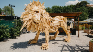 Löwenskulptur
